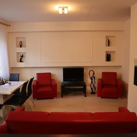 Apartment Mokotow, Next To Mall